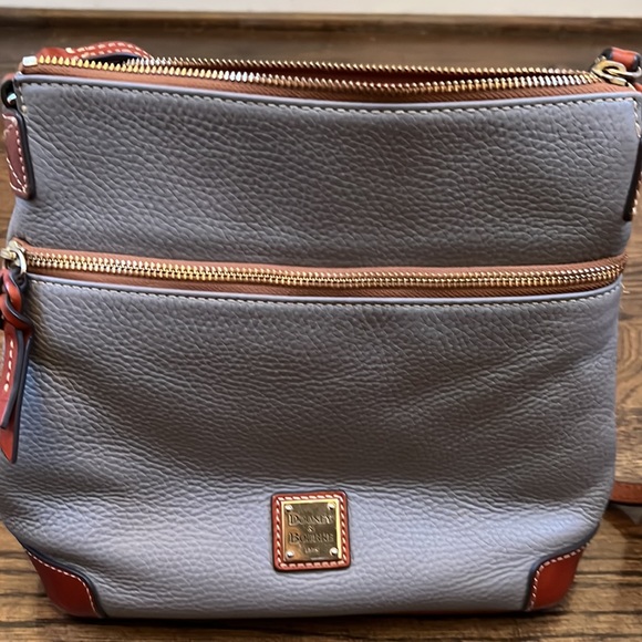 Dooney & Bourke Pebble Grain Bucket/Crossbody Bag - Picture 3 of 9